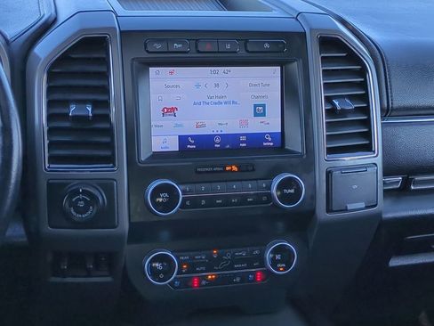 Used 2021 Ford Expedition Max XLT image 30
