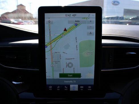 Used 2021 Ford Explorer King Ranch w/ Premium Technology Package image 22