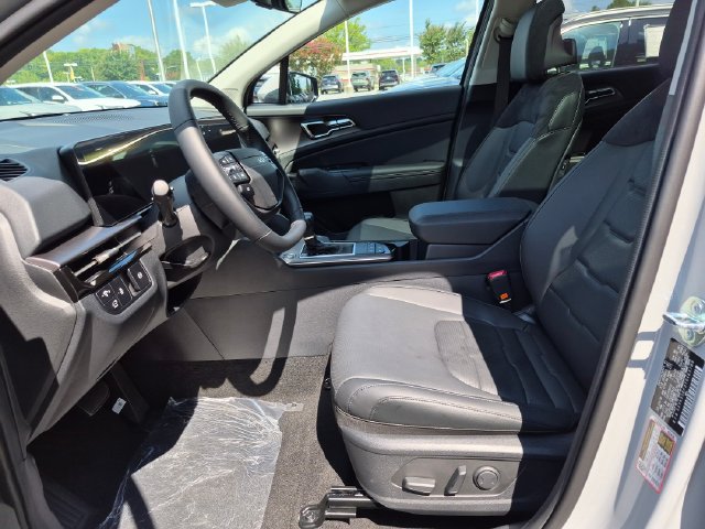 New 2026 Kia Sportage SX FWD image 12