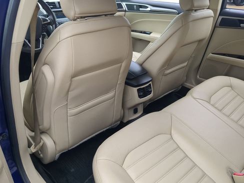 Used 2015 Ford Fusion SE w/ Equipment Group 202A image 22