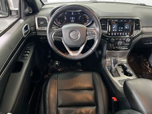 Used 2022 Jeep Grand Cherokee Limited image 23