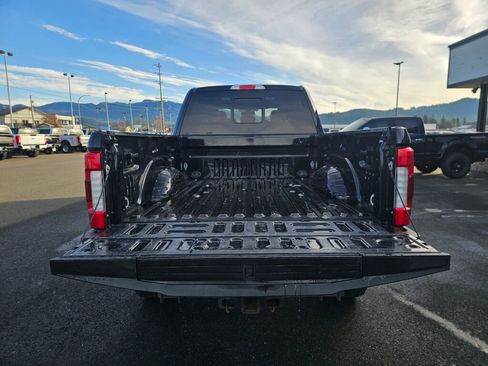 Used 2017 Ford F350 Platinum w/ FX4 4x4 Off Road Package image 10