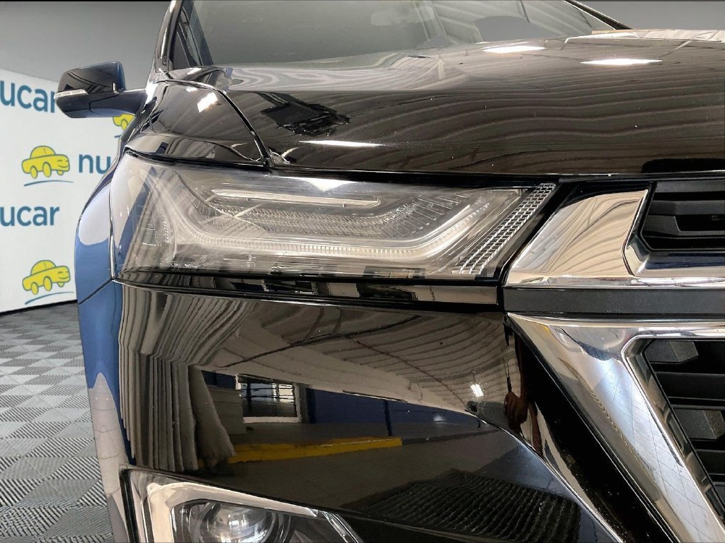 Used 2023 Chevrolet Traverse LT AWD/4WD image 33