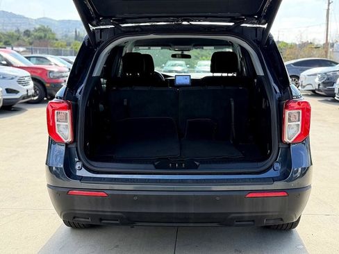 Used 2023 Ford Explorer XLT image 14
