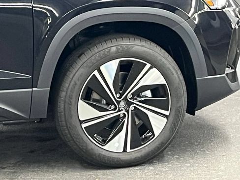 New 2026 Volkswagen Taos SE AWD/4WD image 35