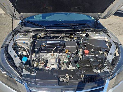Used 2014 Honda Accord LX image 29