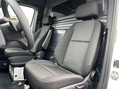 Used 2023 Mercedes-Benz Sprinter 3500 image 23