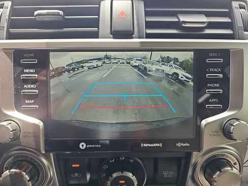 Used 2022 Toyota 4Runner SR5 Premium w/ Moonroof Package AWD/4WD image 24