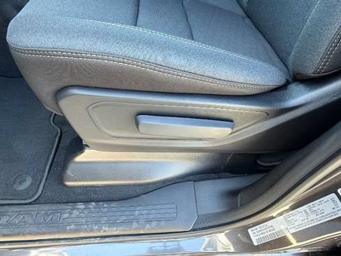 New 2026 RAM 1500 Express AWD/4WD image 21