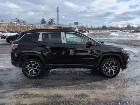 New 2026 Jeep Compass Limited image 2