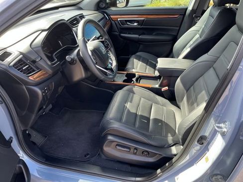 Used 2022 Honda CR-V Touring image 2