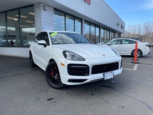 Used 2023 Porsche Cayenne GTS AWD/4WD image 3