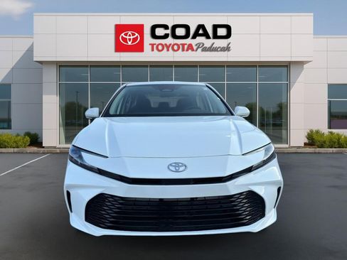 Used 2025 Toyota Camry LE FWD image 8