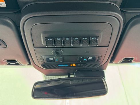 Used 2024 Ford Bronco Badlands image 22