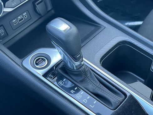 Used 2024 Nissan Sentra SV image 22