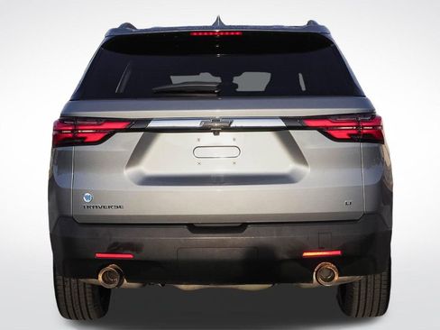 Used 2023 Chevrolet Traverse LT FWD image 6