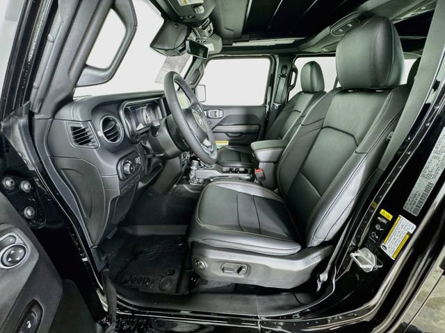 New 2026 Jeep Wrangler Unlimited Sahara AWD/4WD image 24