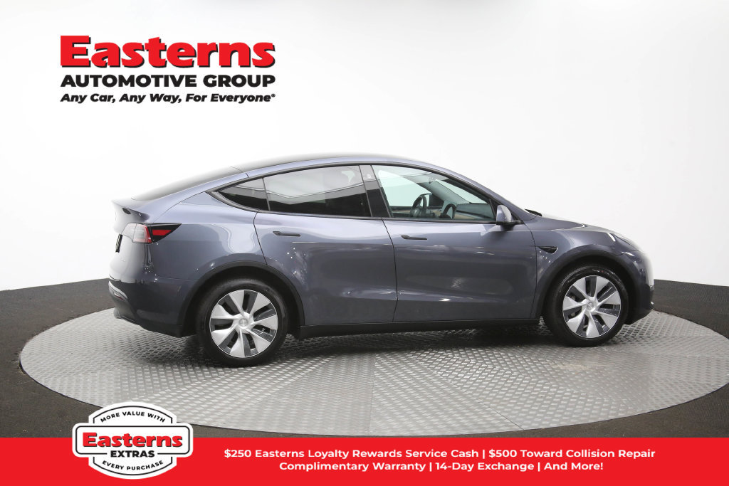 Used 2023 Tesla Model Y Long Range AWD/4WD image 39