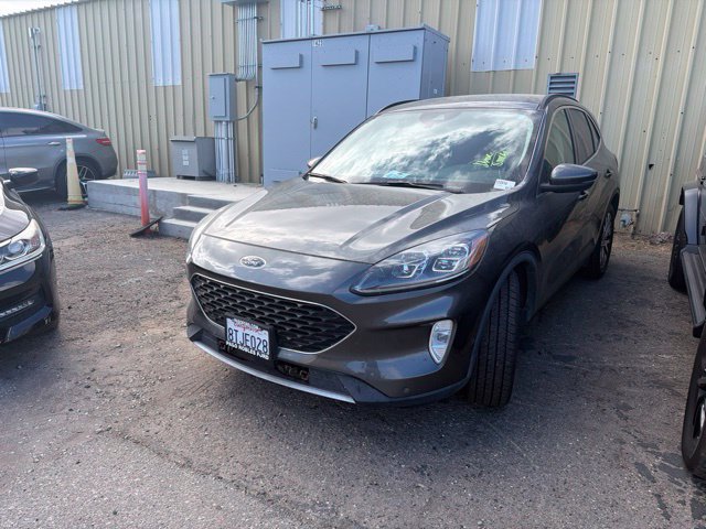 Used 2020 Ford Escape Titanium FWD image 1