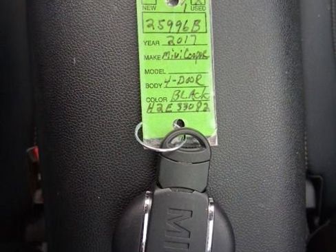 Used 2017 MINI Cooper Clubman image 20