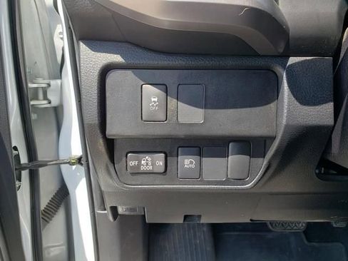 Used 2022 Toyota Tacoma SR5 AWD/4WD image 22