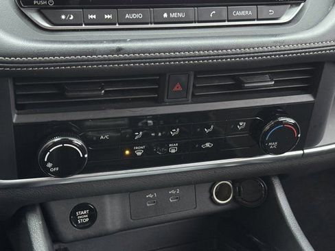 Used 2024 Nissan Rogue S image 20