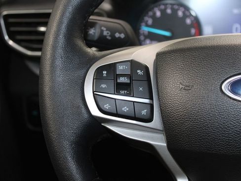 Used 2023 Ford Explorer XLT w/ Equipment Group 202A image 39