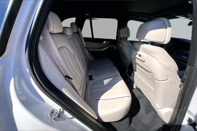 Used 2021 BMW X5 sDrive40i w/ M Sport Package RWD image 27
