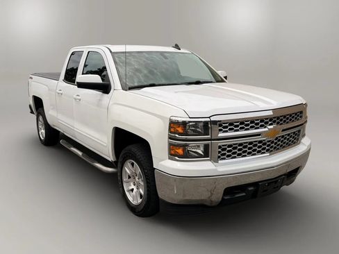 Used 2015 Chevrolet Silverado 1500 LT AWD/4WD image 3