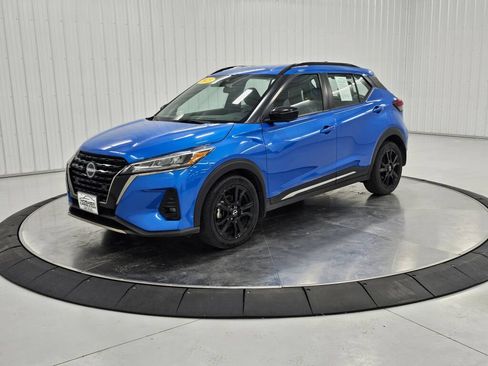 Used 2023 Nissan Kicks SR w/ SR Premium Package FWD image 1