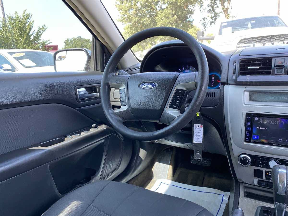 Used 2012 Ford Fusion SE FWD image 15