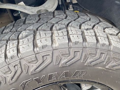 Used 2024 Chevrolet Silverado 1500 LT Trail Boss w/ Protection Package image 42