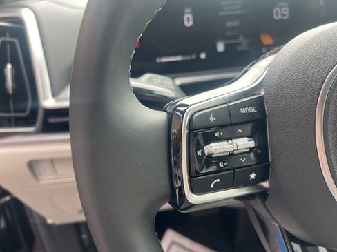 Used 2025 Kia Sorento S w/ Panoramic Sunroof Package FWD image 15