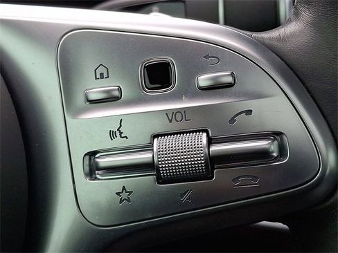 Used 2019 Mercedes-Benz S 560 Sedan image 18