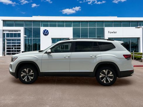 New 2026 Volkswagen Atlas SE FWD image 8
