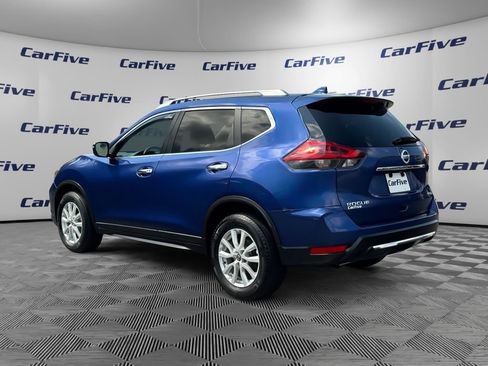 Used 2018 Nissan Rogue SV AWD/4WD image 3
