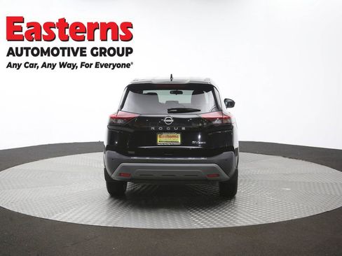 Used 2023 Nissan Rogue SV AWD/4WD image 36