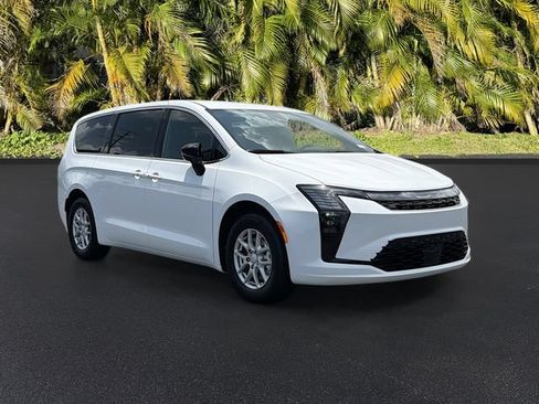 New 2027 Chrysler Pacifica Select FWD image 2