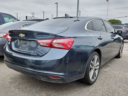 Used 2021 Chevrolet Malibu LT FWD image 3