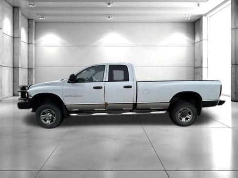 Used 2004 Dodge Ram 2500 Truck SLT w/ Light Group AWD/4WD image 4