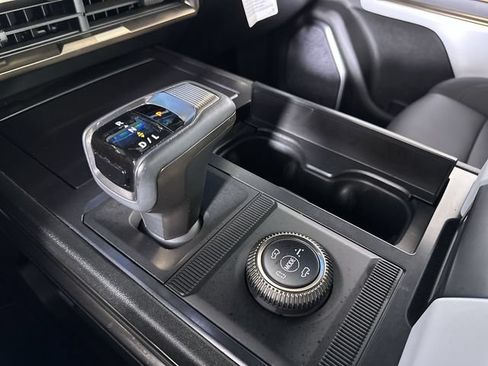 Used 2024 GMC Hummer EV 2X w/ Extreme Off-Road Package AWD/4WD image 16
