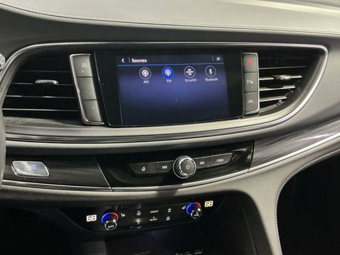 Used 2024 Buick Enclave Essence image 26