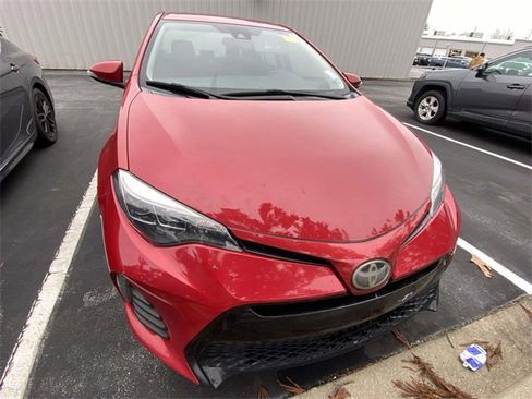 Used 2019 Toyota Corolla SE image 2