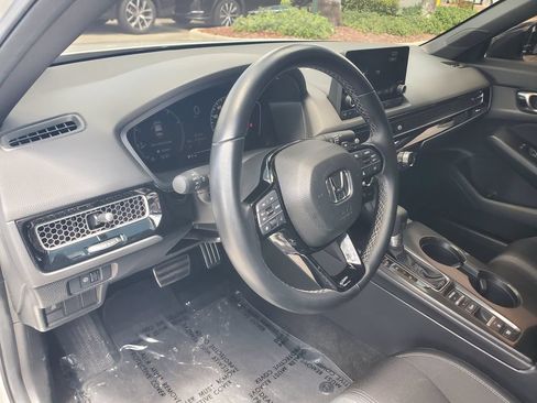 Used 2025 Honda Civic Sport image 13