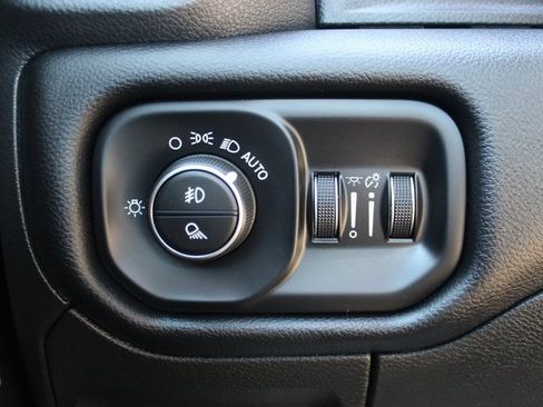 Used 2022 RAM 1500 Laramie image 18