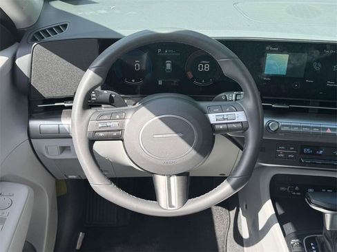 Certified 2025 Hyundai Kona SEL image 15