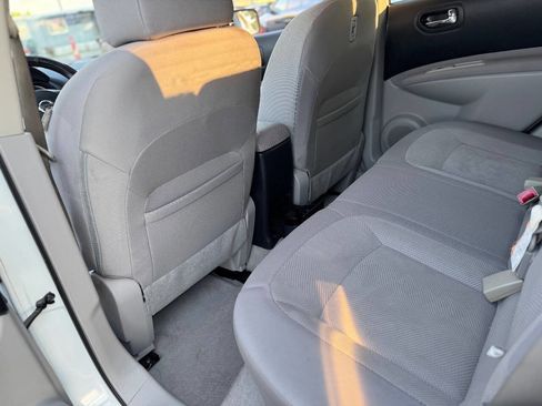 Used 2012 Nissan Rogue S FWD image 19