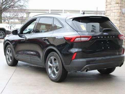 Used 2025 Ford Escape ST-Line image 3