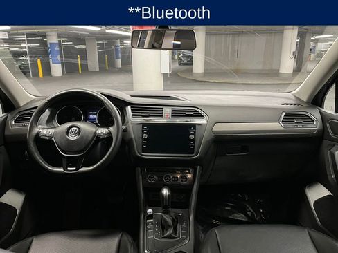 Certified 2020 Volkswagen Tiguan SE image 7