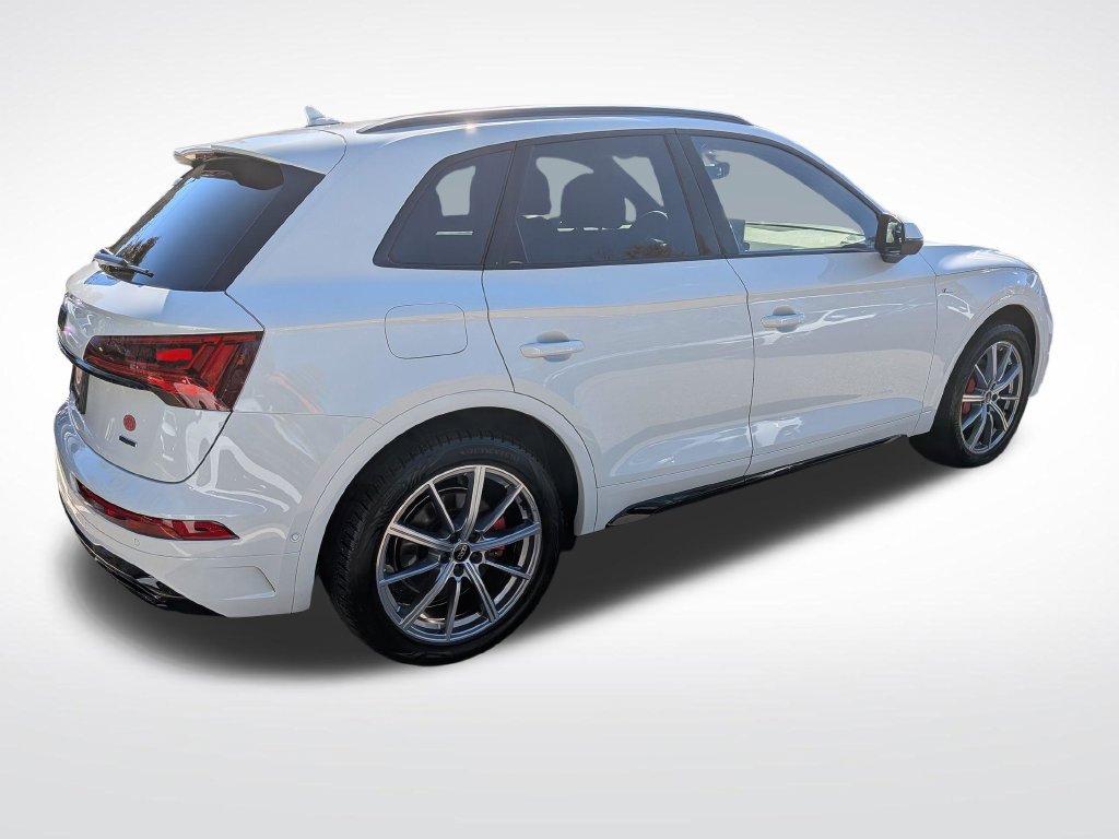 Used 2024 Audi Q5 e Prestige AWD/4WD image 3